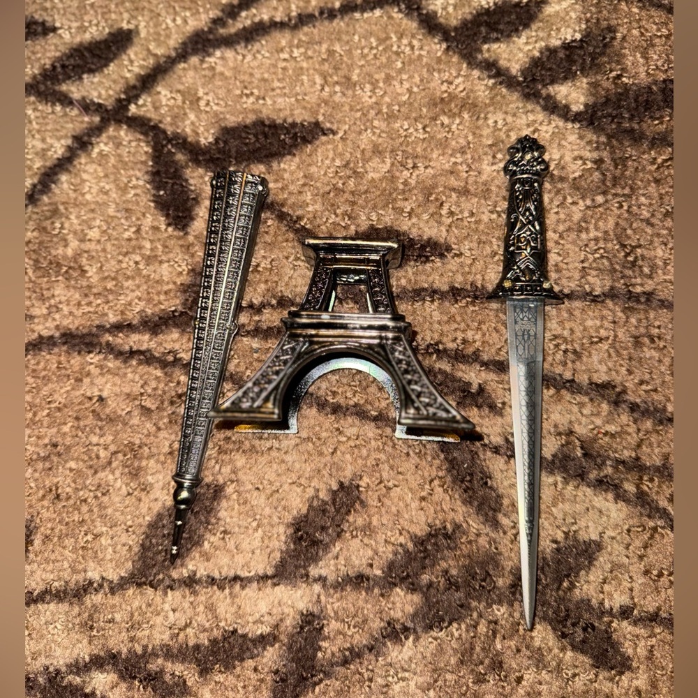 Eiffel Tower 10” Stainless Steel Dagger Letter Opener- New - Picture 3 of 5